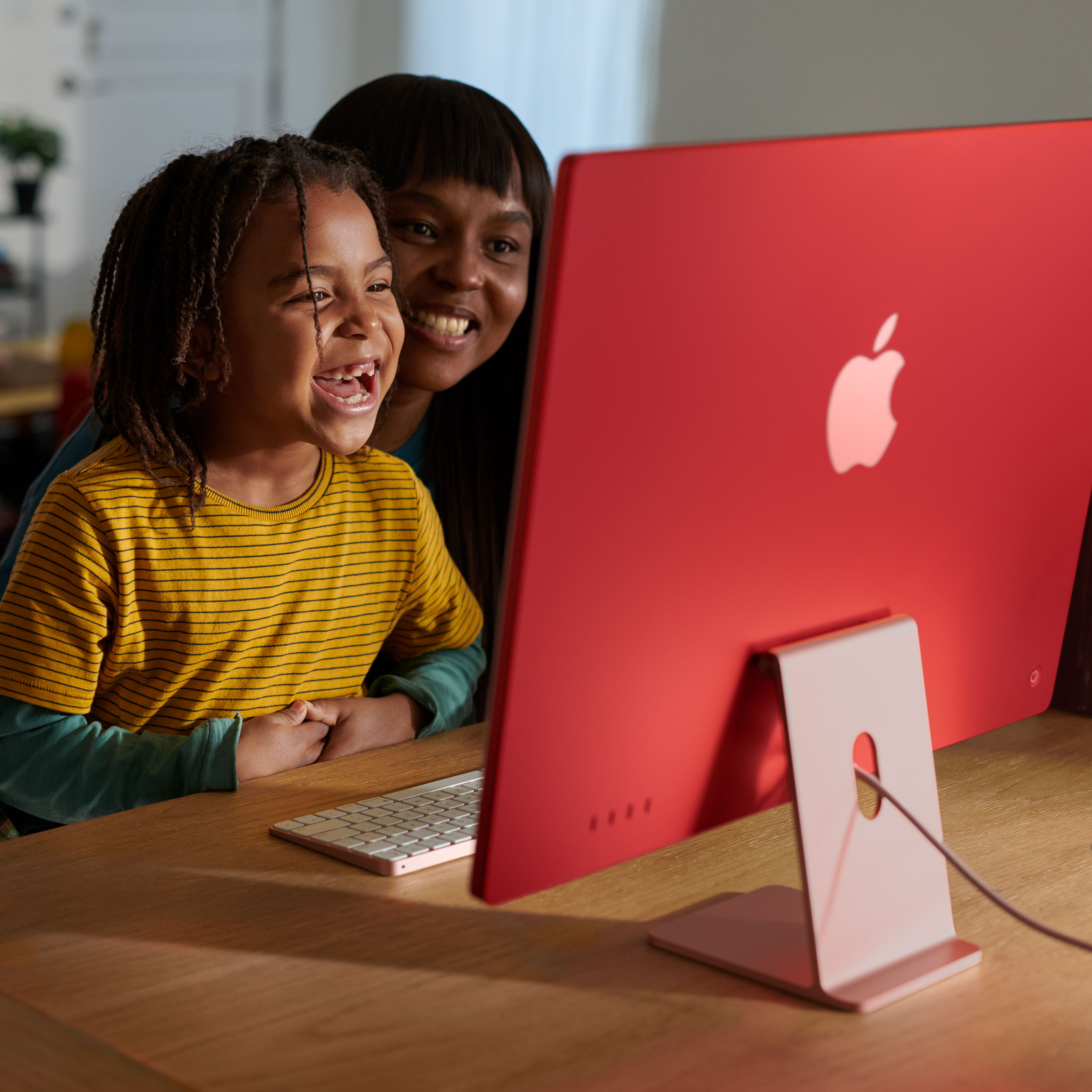 Apple iMac 24'' M3 8-Core CPU 10-Core GPU - 512GB - 8GB Rosé - 2023